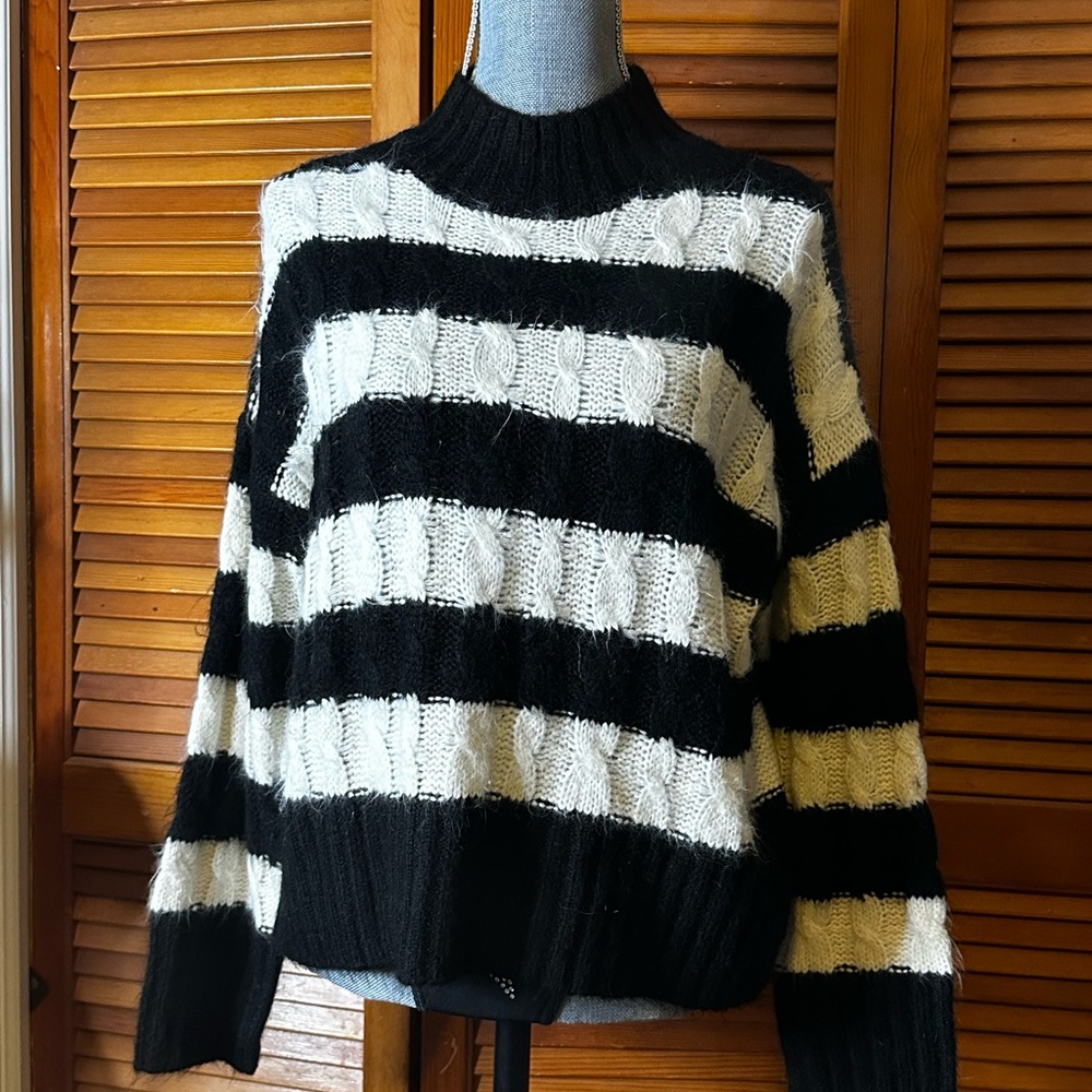 Major Label Group Fluffy Black and White Striped Cropped Women's Sweater